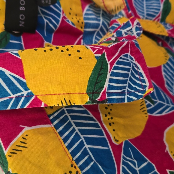 No Boundaries tropical short sleeve shirt - Picture 3 of 9